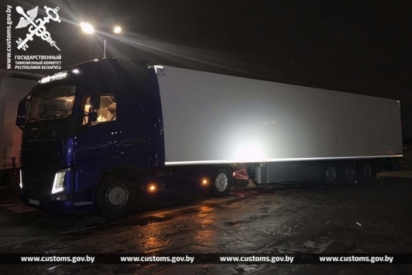Незаконный вывоз из Беларуси 20 тонн сахара и 20 тонн капусты пресекли таможенники Незаконный вывоз из Беларуси 20 тонн сахара и 20 тонн капусты пресекли таможенники