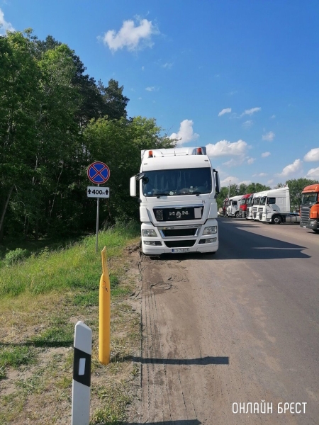 Читатель: Хотелось бы обратить внимание на ситуацию с большегрузами
Читатель: Хотелось бы обратить внимание на ситуацию с большегрузами