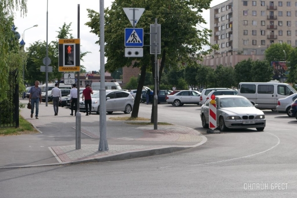 Сколько водителей привлекли к ответственности в Брестской области за невключенный свет фар
