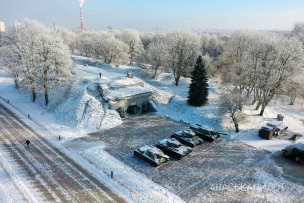 Посмотрите, как красиво в Брестской крепости
Посмотрите, как красиво в Брестской крепости