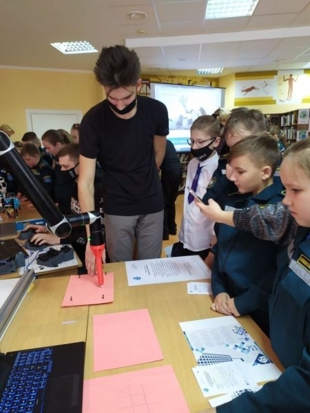 В одной из библиотек Бреста открылась выставка «Я – изобретатель»