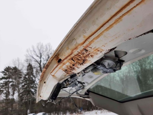 МВД продолжает распродавать Chrysler 300С из гаража ГАИ. Почем продают два авто? МВД продолжает распродавать Chrysler 300С из гаража ГАИ. Почем продают два авто?