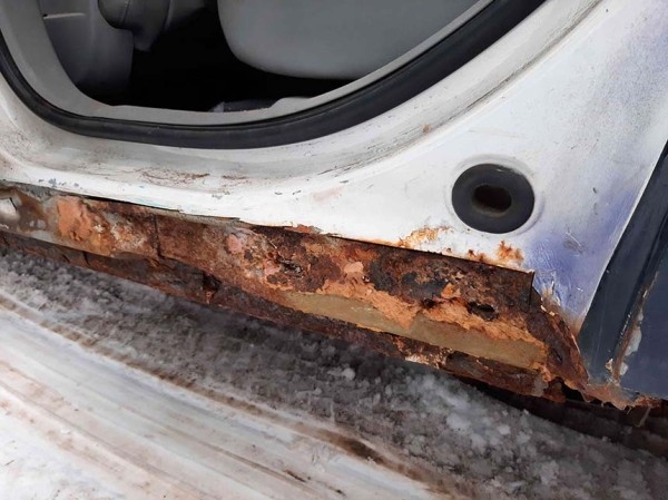 МВД продолжает распродавать Chrysler 300С из гаража ГАИ. Почем продают два авто? МВД продолжает распродавать Chrysler 300С из гаража ГАИ. Почем продают два авто?