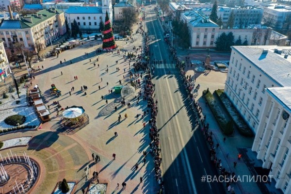 Посмотрите с высоты. Сегодня в Бресте провели рождественский парад
Посмотрите с высоты. Сегодня в Бресте провели рождественский парад