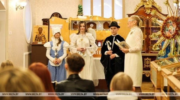 В музее «Спасенные художественные ценности» Бреста показали «Колядные истории»