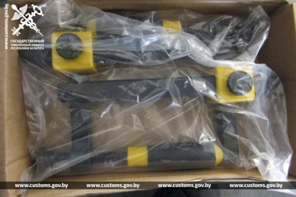 Крупную партию контрабанды из Германии обнаружили в ПП «Козловичи» Крупную партию контрабанды из Германии обнаружили в ПП «Козловичи»