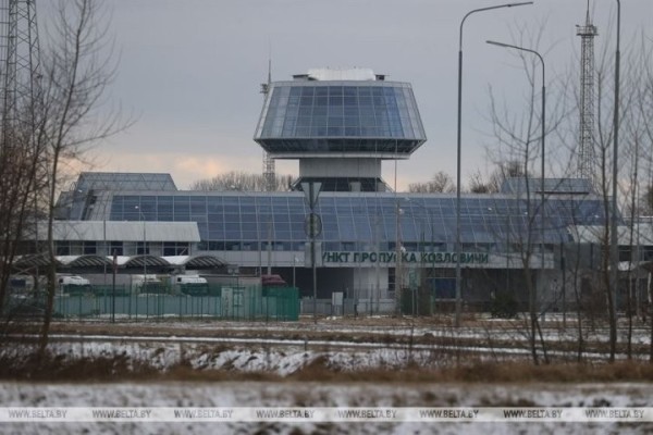 Более 600 грузовиков стоят в очереди на выезд перед пунктом пропуска «Козловичи»