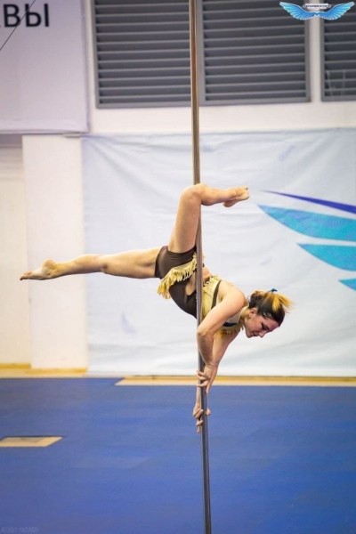 Какой ценой нашла свое призвание брестская танцовщица на пилоне?