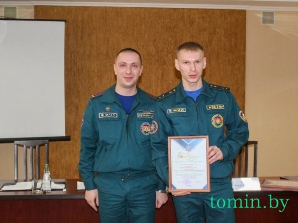 Тысячи боевых выездов, десятки спасенных жизней: профессиональный праздник отмечают работники МЧС Бреста Тысячи боевых выездов, десятки спасенных жизней: профессиональный праздник отмечают работники МЧС Бреста