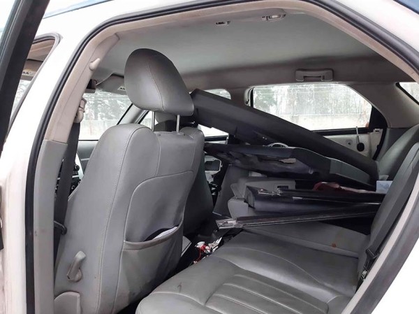 МВД продолжает распродавать Chrysler 300С из гаража ГАИ. Почем продают два авто? МВД продолжает распродавать Chrysler 300С из гаража ГАИ. Почем продают два авто?