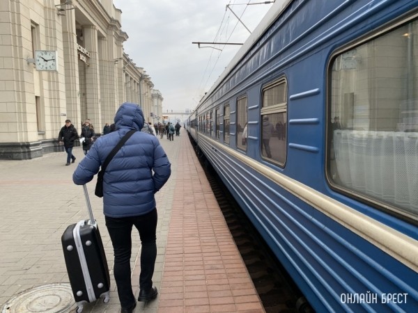 Италия, Литва, Латвия с 1 марта отменяют обязательные сертификаты о вакцинации для въезжающих