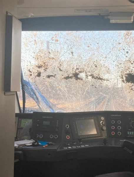 Поезд протаранил трактор с прицепом в Беларуси. Фото и видео Поезд протаранил трактор с прицепом в Беларуси. Фото и видео