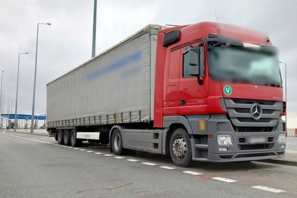 Белорусский дальнобойщик не заполнил «дозвол» и получил проблемы в Польше