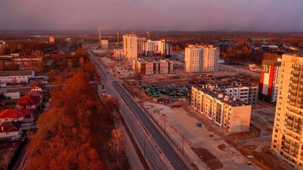 
                Смотрим с высоты, как выглядит новый квартал на ул. Лейтенанта Рябцева в Бресте
            