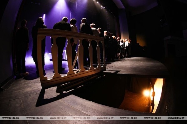 Свет и тень «Ночи в театре»: брестчане стали участниками интерактивного проекта Свет и тень «Ночи в театре»: брестчане стали участниками интерактивного проекта