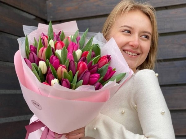 Свежие, яркие, ароматные тюльпаны в Бресте по доступным ценам! Доставка и предзаказ