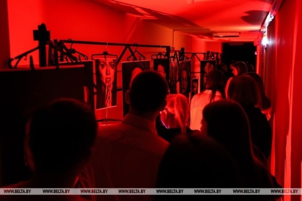 Свет и тень «Ночи в театре»: брестчане стали участниками интерактивного проекта Свет и тень «Ночи в театре»: брестчане стали участниками интерактивного проекта