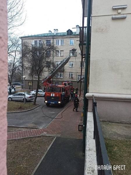 Читатель: Кто в курсе, что вчера случилось на Ленина в Бресте?
Читатель: Кто в курсе, что вчера случилось на Ленина в Бресте?