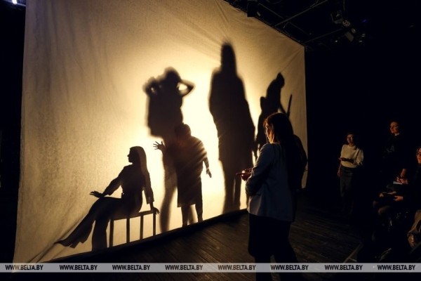 Свет и тень «Ночи в театре»: брестчане стали участниками интерактивного проекта Свет и тень «Ночи в театре»: брестчане стали участниками интерактивного проекта
