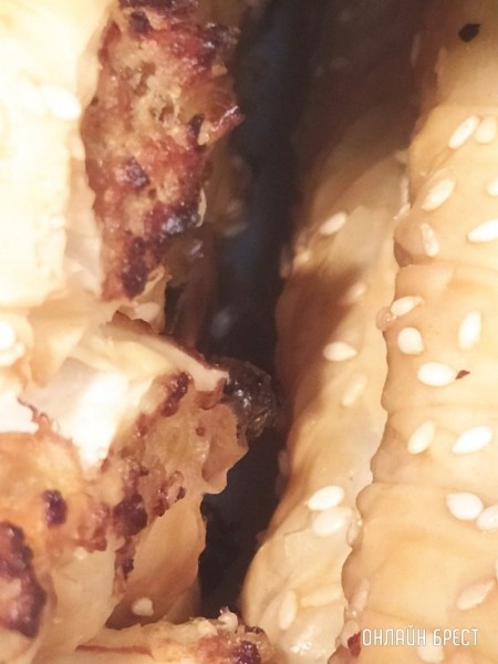 
                Читатель: Хотел купить булочку, но передумал. Фото сделано в одном из магазинов Бреста
            