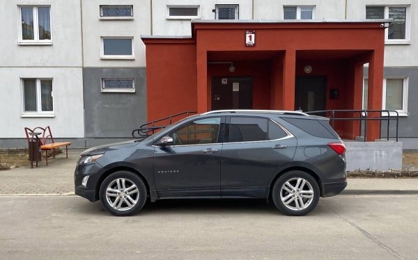 Нестраховой случай. Белорус сбросил полено на Mazda соседа, потому что «не может купить такую машину» Нестраховой случай. Белорус сбросил полено на Mazda соседа, потому что «не может купить такую машину»