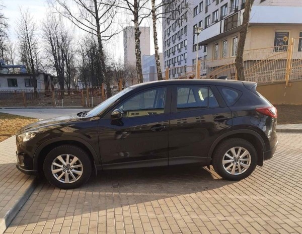 Нестраховой случай. Белорус сбросил полено на Mazda соседа, потому что «не может купить такую машину» Нестраховой случай. Белорус сбросил полено на Mazda соседа, потому что «не может купить такую машину»