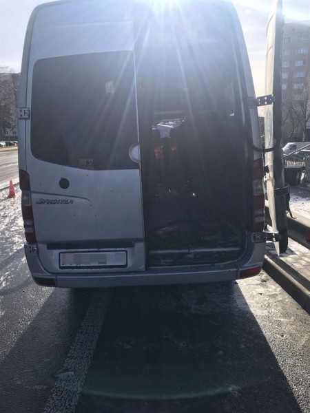 В Барановичах во время движения загорелась маршрутка с пассажирами