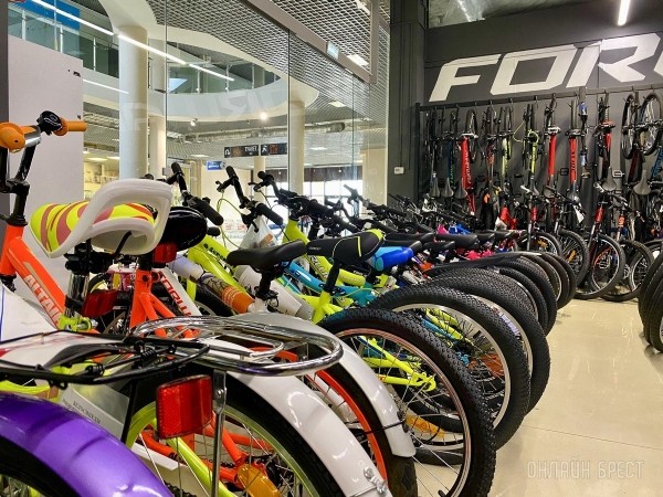 БЕСПЛАТНЫЙ розыгрыш в магазине &laquo;Велосклад&raquo;, на проспекте Машерова в Бресте. Подбери четыре цифры на кодовом замке &ndash; забирай новенький велосипед бесплатно!