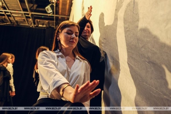 Свет и тень «Ночи в театре»: брестчане стали участниками интерактивного проекта Свет и тень «Ночи в театре»: брестчане стали участниками интерактивного проекта