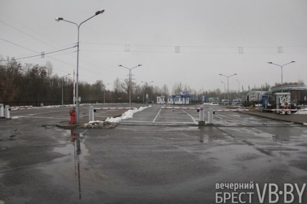 Беларусь сняла все ковидные ограничения на пересечение границы. Что там в пунктах пропуска в первые дни?