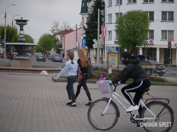 «Цены на некоторые модели выросли на 70 процентов». Сколько стоит купить и обслужить велосипед и электросамокат в этом сезоне