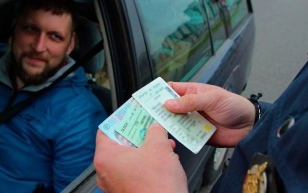 Когда можно сдавать и как вернуть? Популярные вопросы про «права»