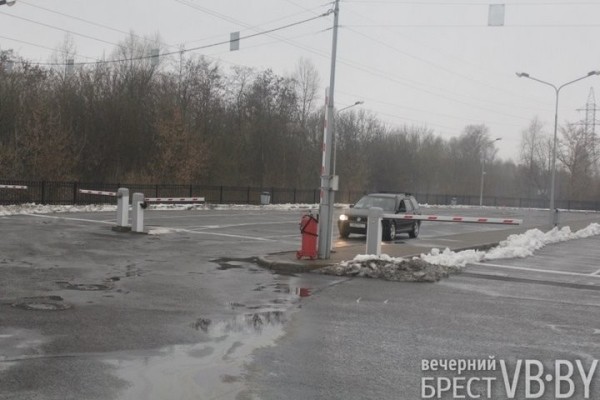 Беларусь сняла все ковидные ограничения на пересечение границы. Что там в пунктах пропуска в первые дни?