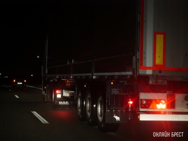 Треть белорусских перевозчиков считают, что ограничение въезда в ЕС поставило их на грань банкротства Треть белорусских перевозчиков считают, что ограничение въезда в ЕС поставило их на грань банкротства