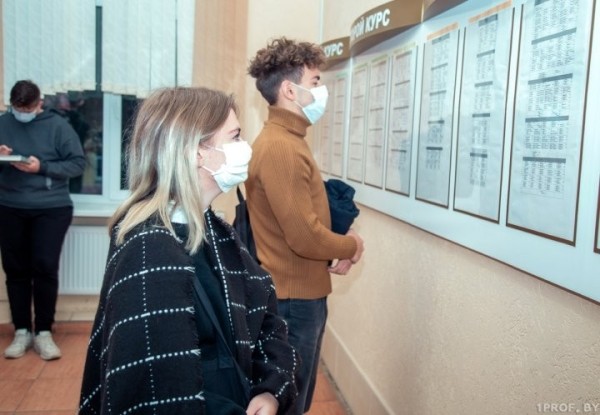 Все на бюджет? В вузах Беларуси отменяют платные места Все на бюджет? В вузах Беларуси отменяют платные места