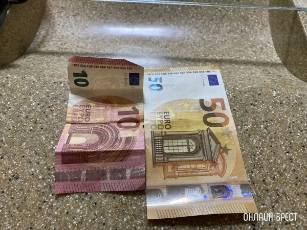 Как белорусам получить деньги из-за границы. Объяснили юристы