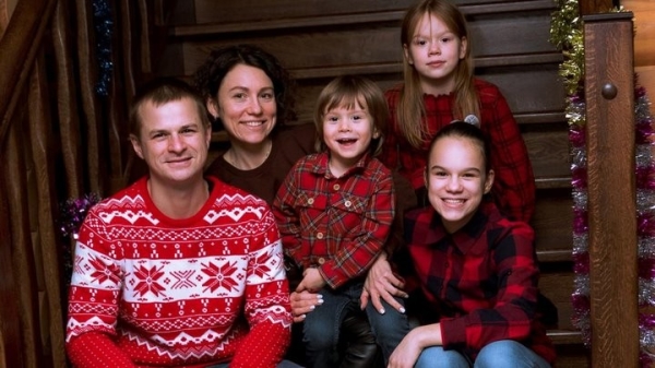 «Бизнес приносит до 4 тысяч рублей в месяц». Посмотрите, как семейная пара зарабатывает на handmade сувенирах «Бизнес приносит до 4 тысяч рублей в месяц». Посмотрите, как семейная пара зарабатывает на handmade сувенирах