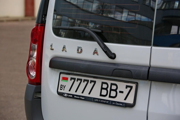 $3 000 за пять семёрок. Пообщались с владельцами «блатных» номеров $3 000 за пять семёрок. Пообщались с владельцами «блатных» номеров