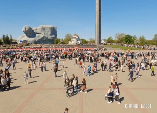 
                Сегодняшний митинг в Брестской крепости. Смотрим видео, как это было
            