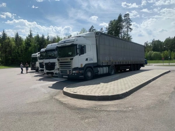 Цена дизеля, как в Европе: водители фур из ЕС о новых правилах заправки