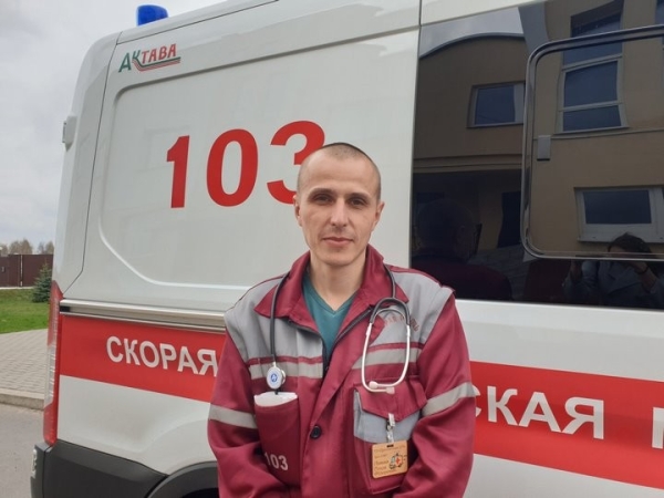 «На сон времени не хватает». Как врач из Брестской области спасает жизни