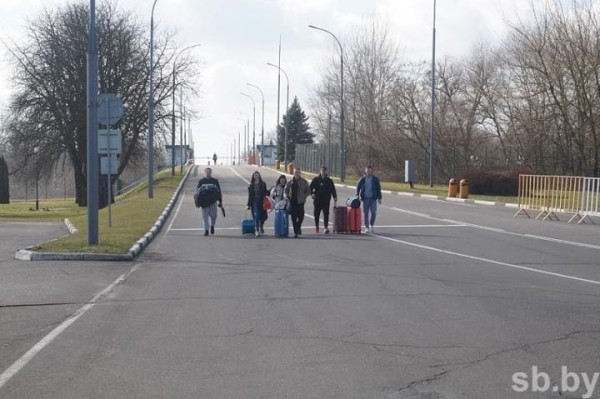 Белорусы снова могут делать шенген в посольстве Германии Белорусы снова могут делать шенген в посольстве Германии