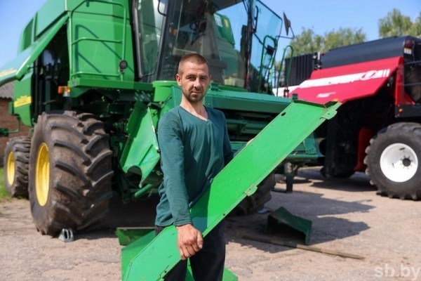 На Брестчине в жатве будут задействованы более 1300 комбайнов, их готовность к уборочной - 90 процентов