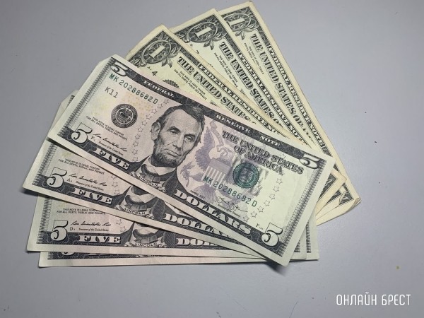 Российский рубль снова добавил. А что с долларом?