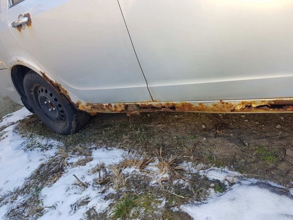 УАЗы по $400, а Skoda &mdash; за $4 тысячи. МВД распродаёт старый автопарк