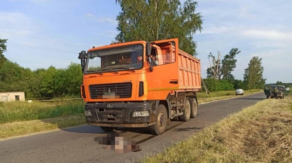 Грузовик насмерть сбил женщину в Ганцевичском районе