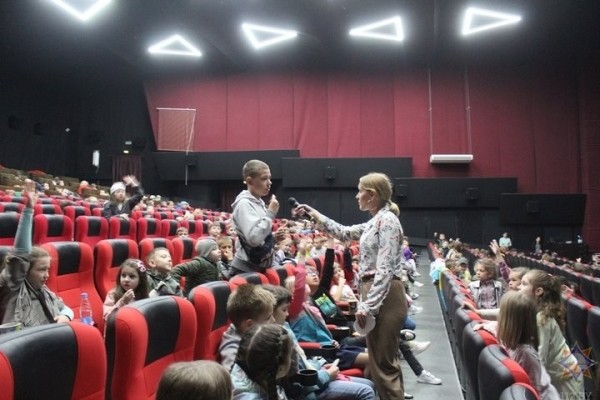 Брестские спасатели устроили настоящий праздник для жителей областного цента Брестские спасатели устроили настоящий праздник для жителей областного цента