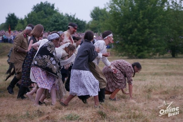 Около 300 реконструкторов на рассвете 22 июня воссоздадут эпизоды обороны Брестской крепости