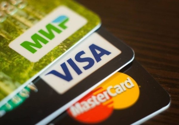 Операции по картам «Мир» ограничены рядом белорусских банков