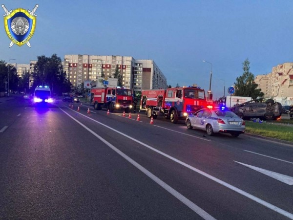 Жесткое ДТП в Полоцке: пьяный водитель BMW влетел в светофор — погиб пассажир Жесткое ДТП в Полоцке: пьяный водитель BMW влетел в светофор — погиб пассажир